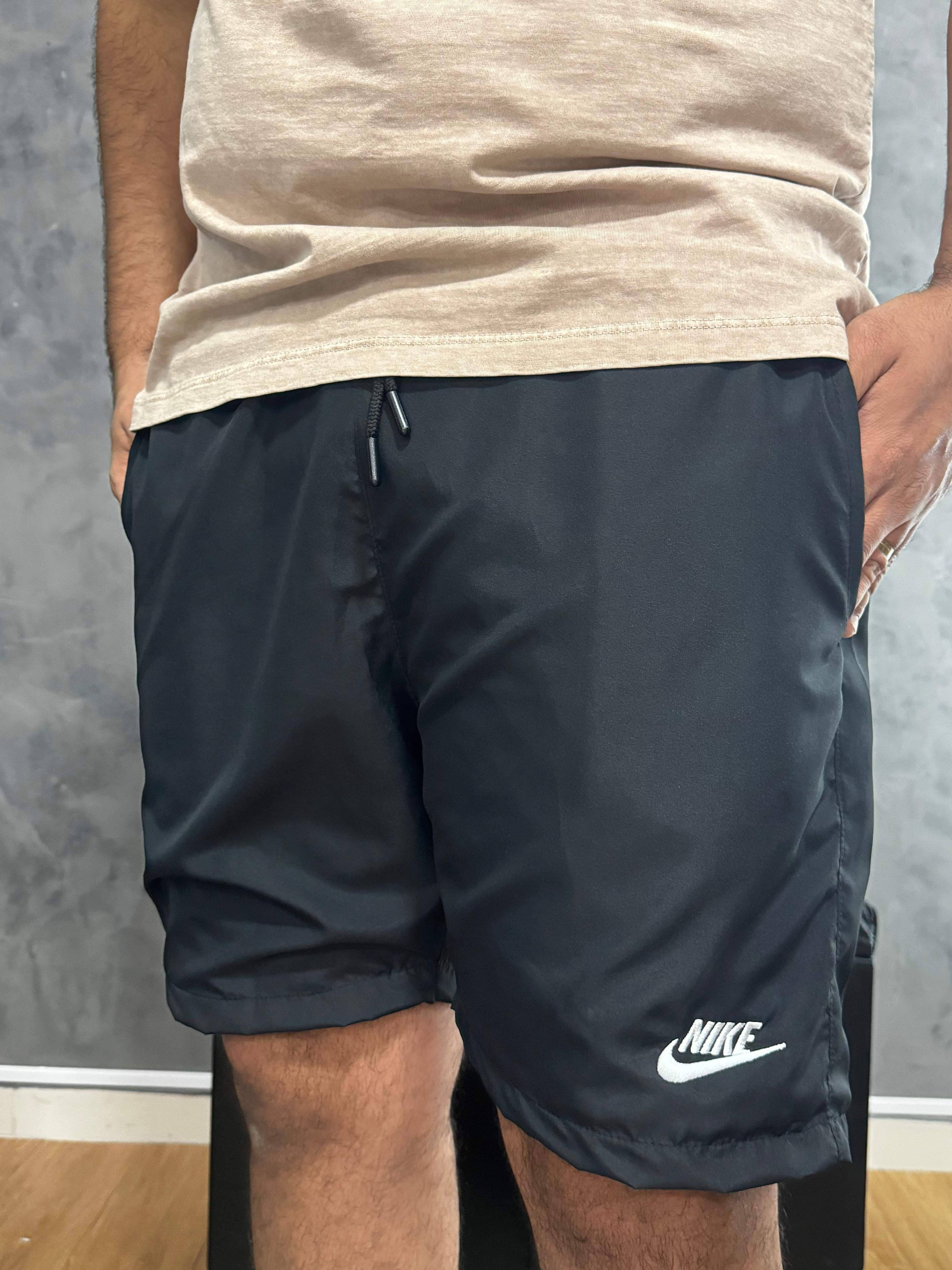 Shorts Forrado Nike Preto