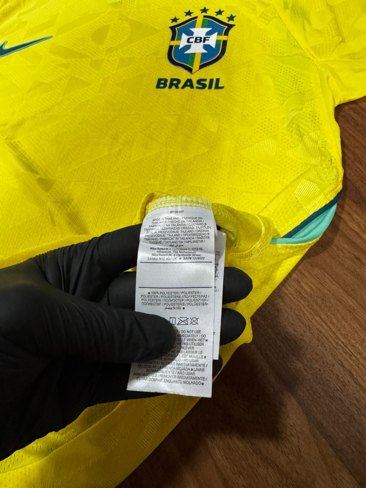 Brasil I 2026/27 Modelo Jogador Nike Amarela