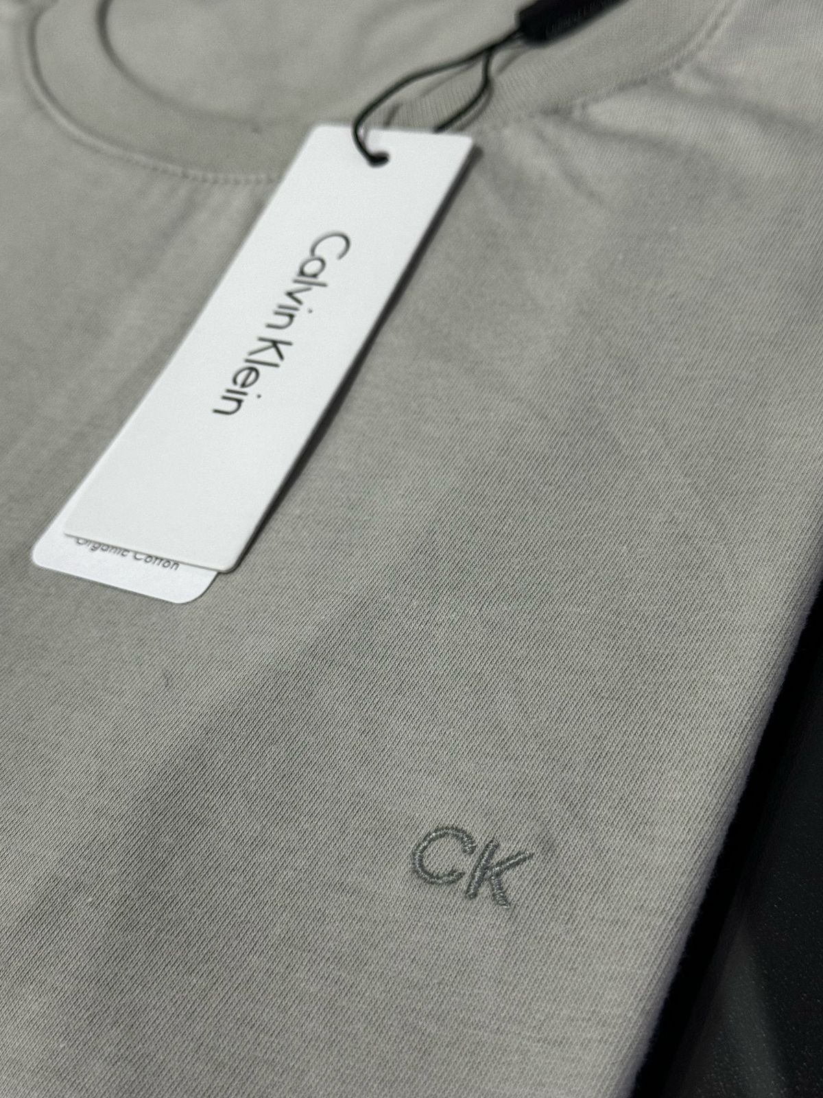 Camiseta Seda Pima Calvin Klein Cinza