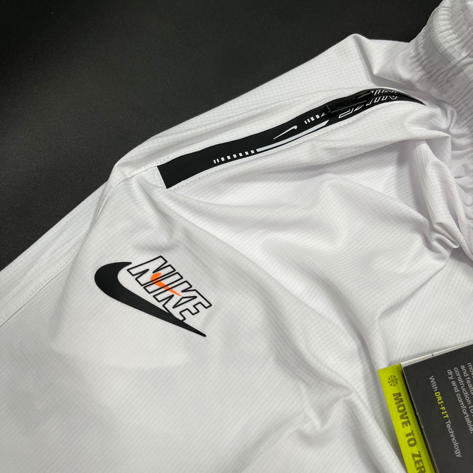 Bermuda Importada Nike Branco