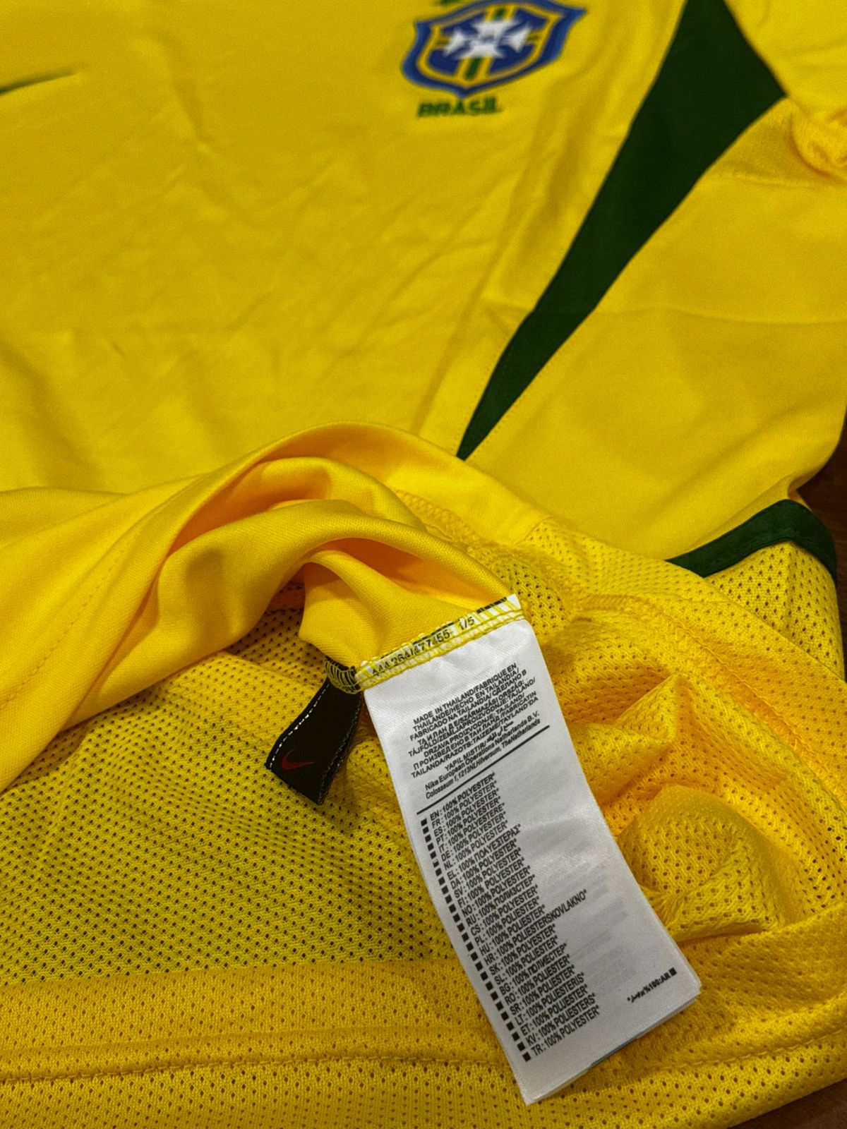 Camisa Retrô Seleção do Brasil 2002 Nike Amarelo