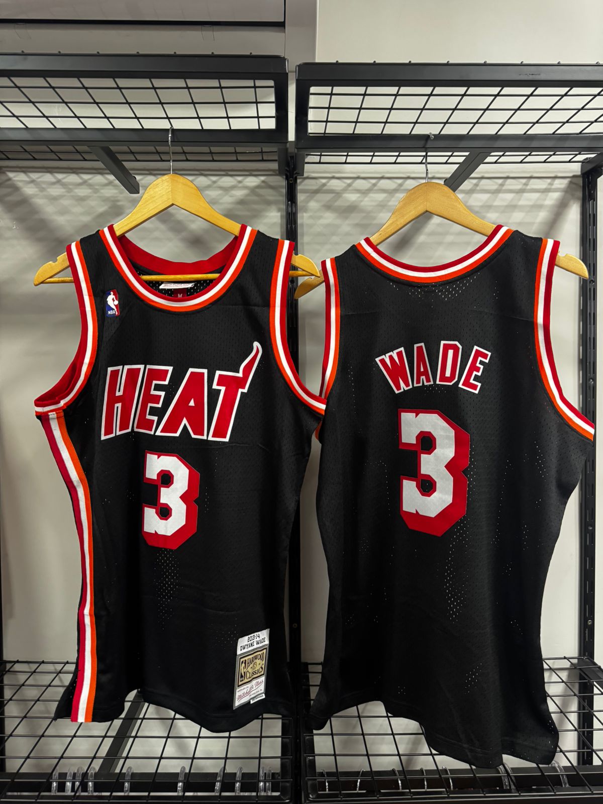 Regata NBA Miami Heat Mitchell & Ness Preto