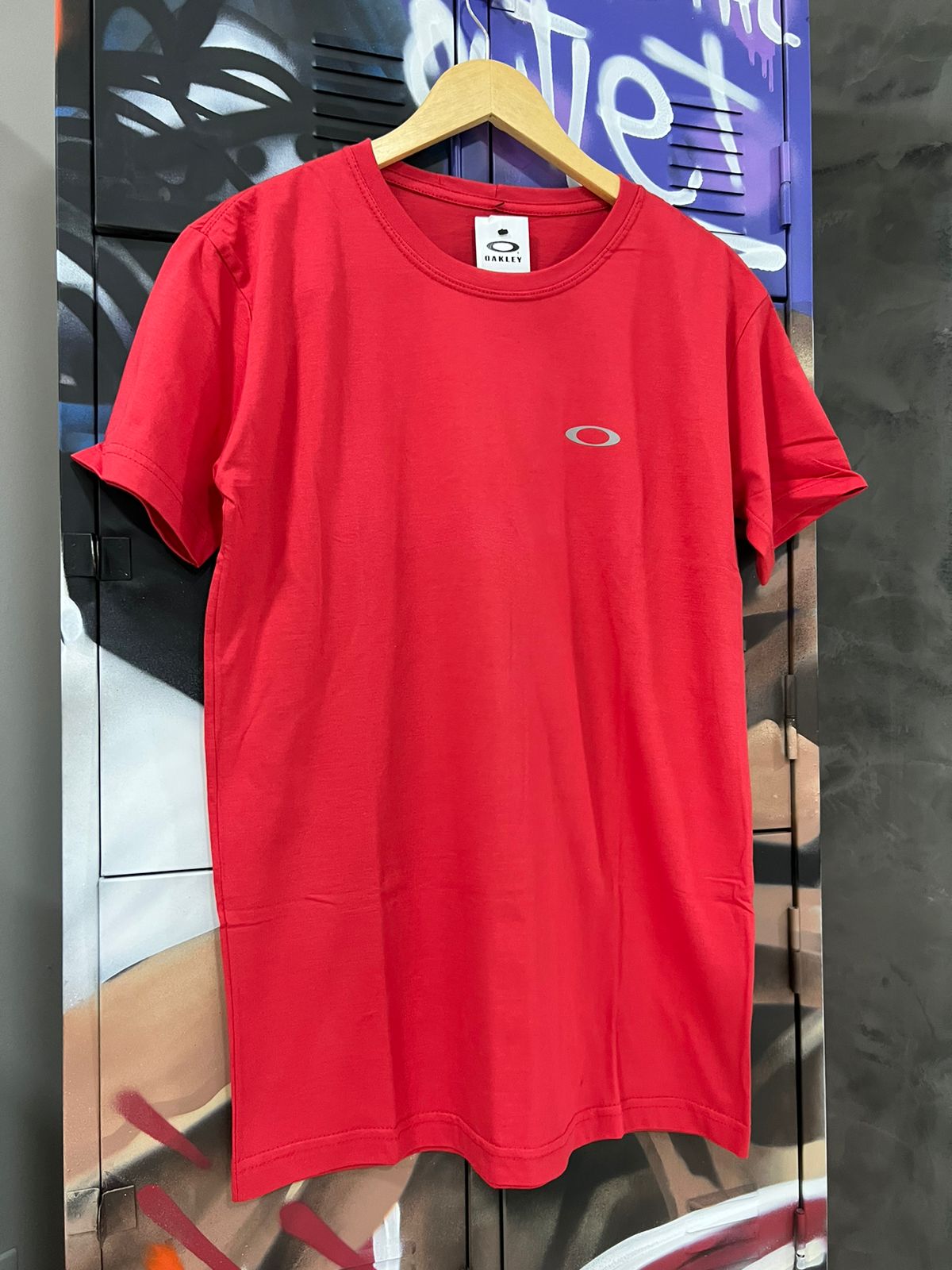 Camiseta Algodão Oakley Vermelha