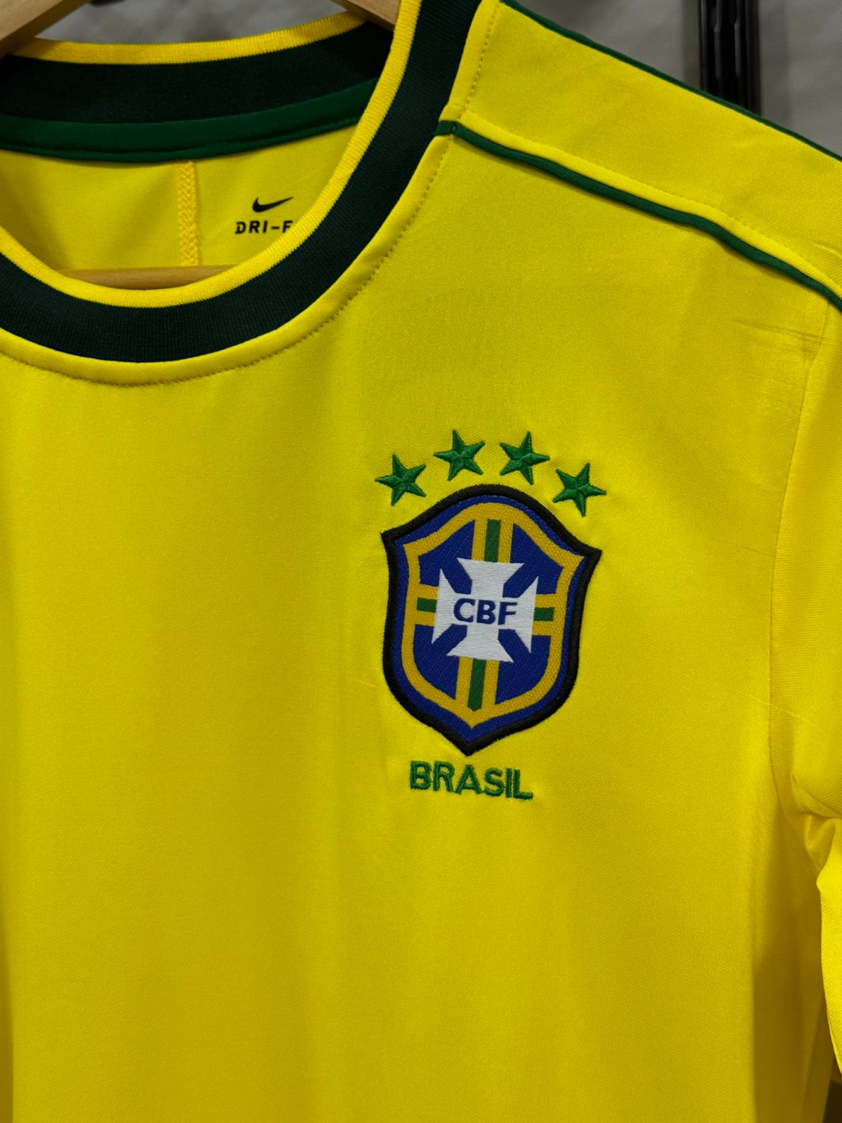 Camisa Retrô Seleção Brasil 1998 Nike Amarela
