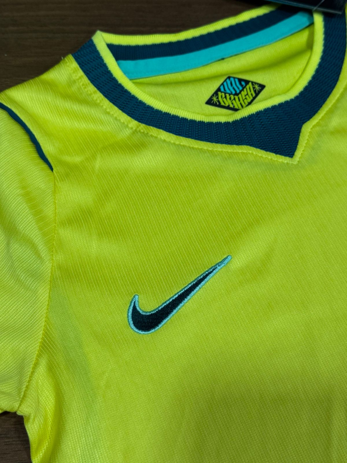 Conjunto Infantil Brasil I 2026/27 Nike Amarelo