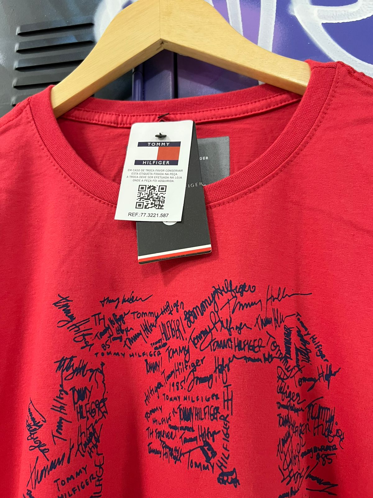 Camiseta Tommy Vermelha