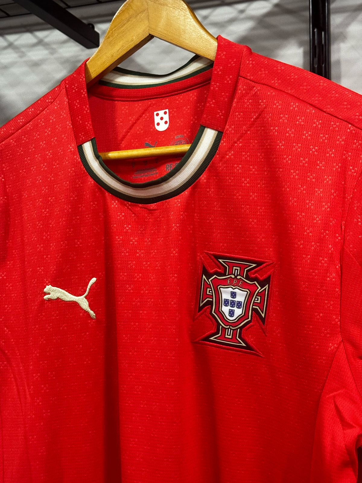 Camisa Portugal 2025 Puma Vermelho
