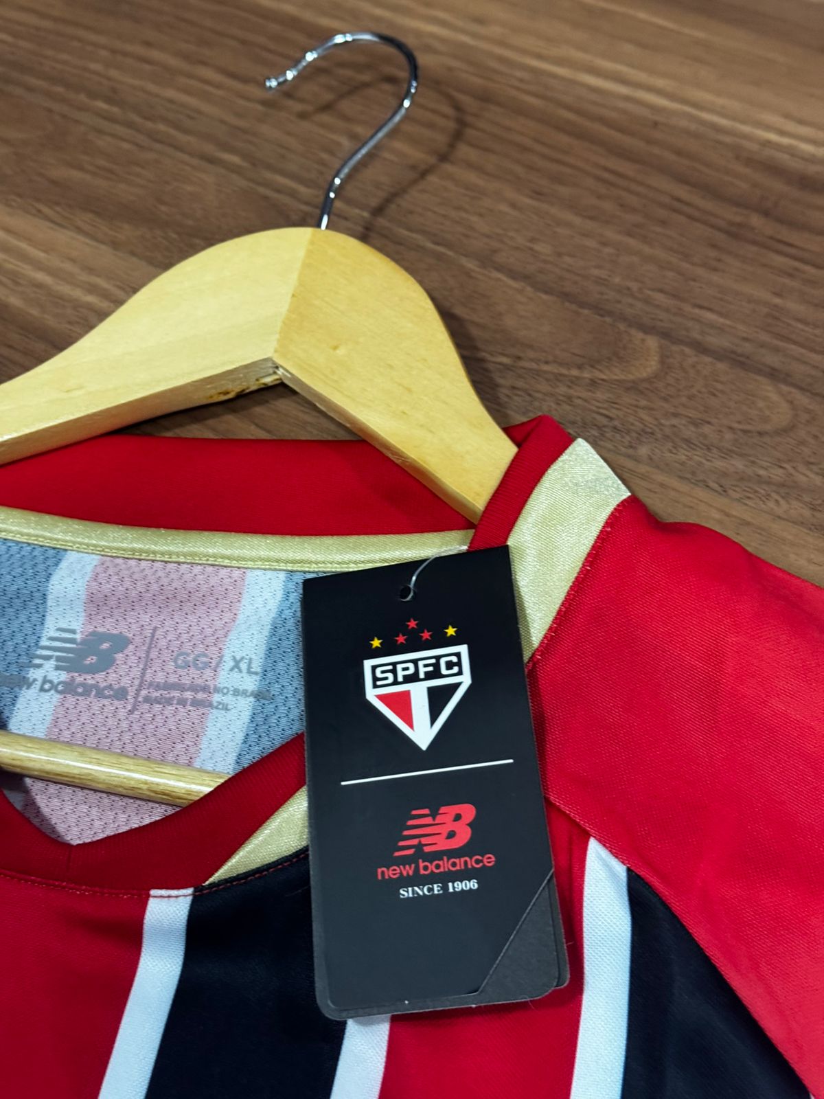 Camisa Feminina São Paulo II 25/26 New Balance Vermelha