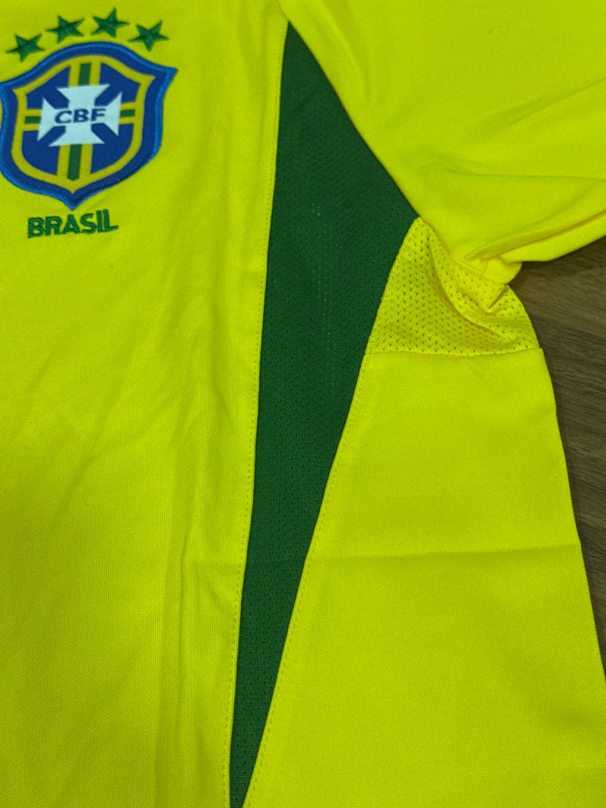 Camisa Retrô Seleção do Brasil 2002 Nike Amarelo