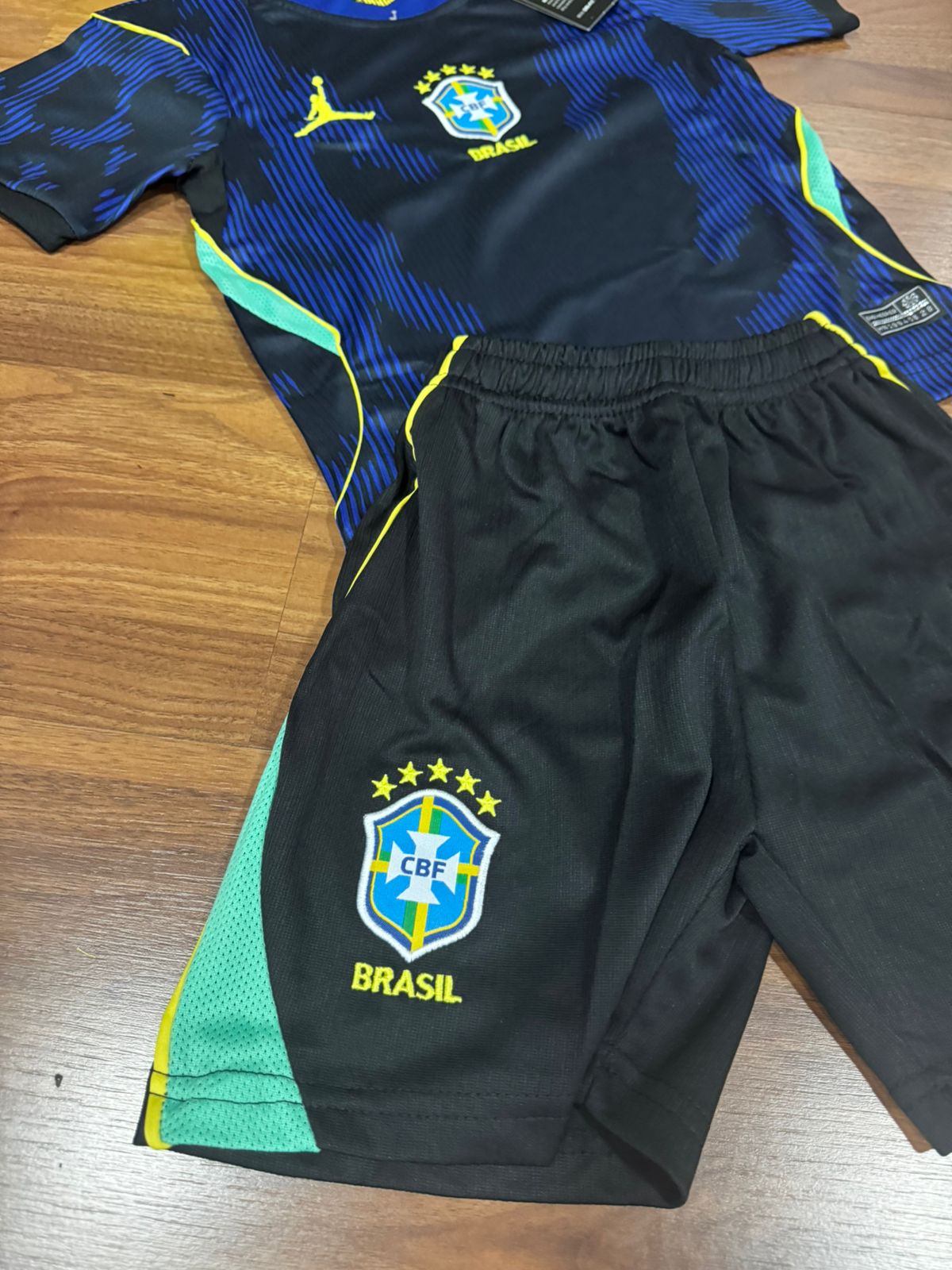 Conjunto Infantil Brasil II 2026/27 Jordan Azul