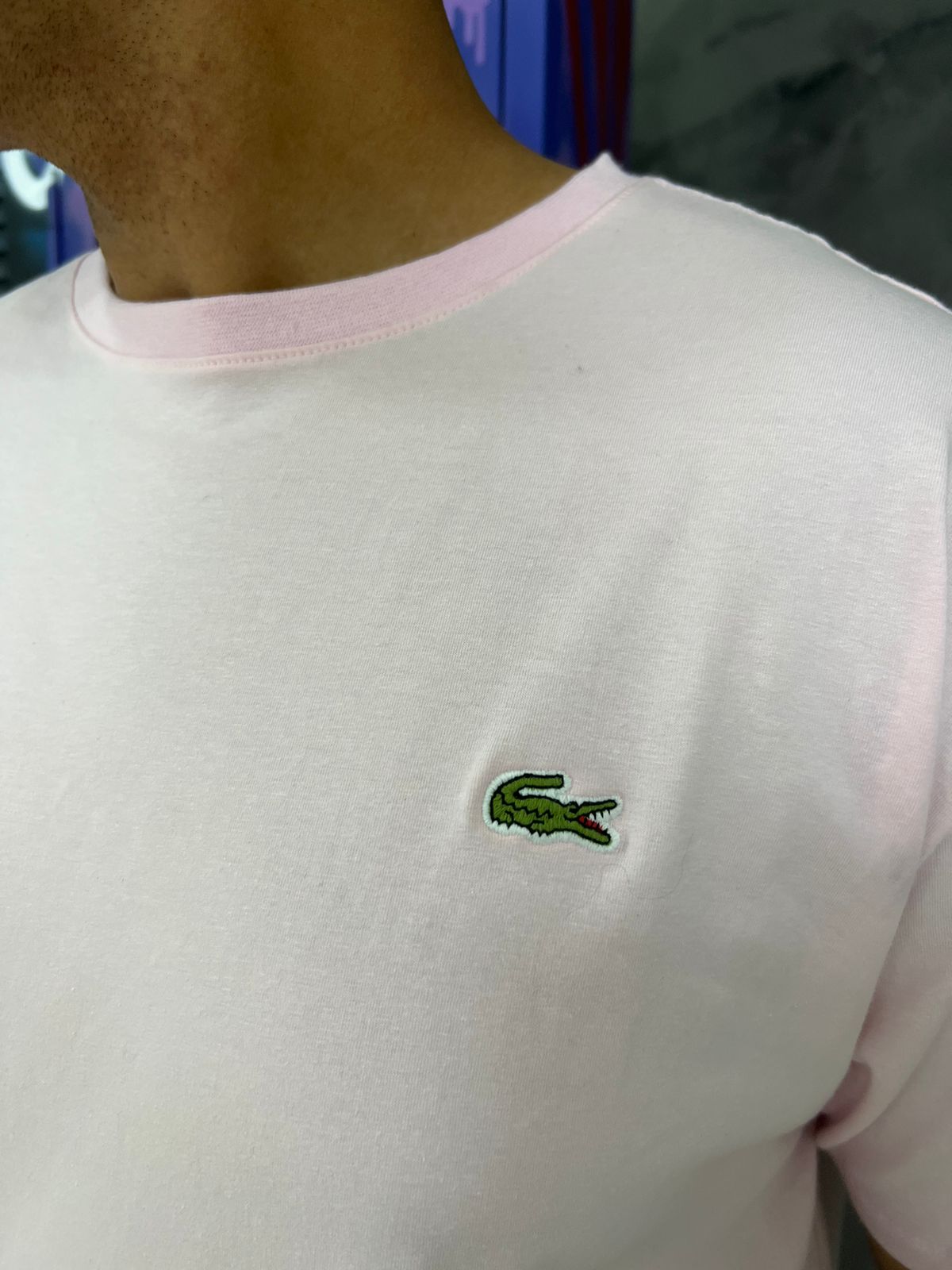 Camiseta Linha Griff Lacoste Rosa