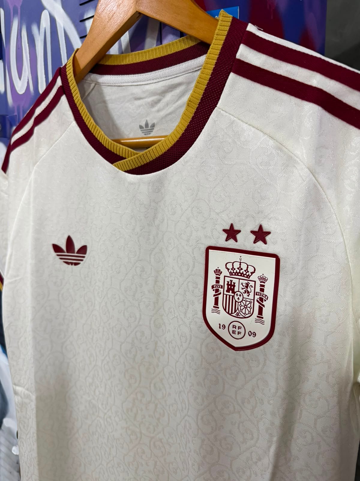 Modelo Jogador Seleção Espanha II 2026 Adidas Branco