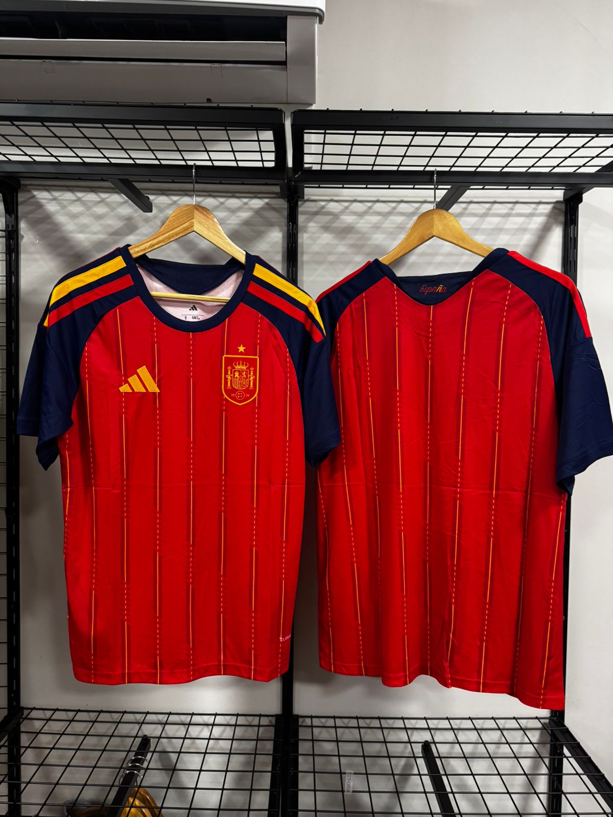 Camisa Seleção Espanha Home 2026 Adidas Vermelha
