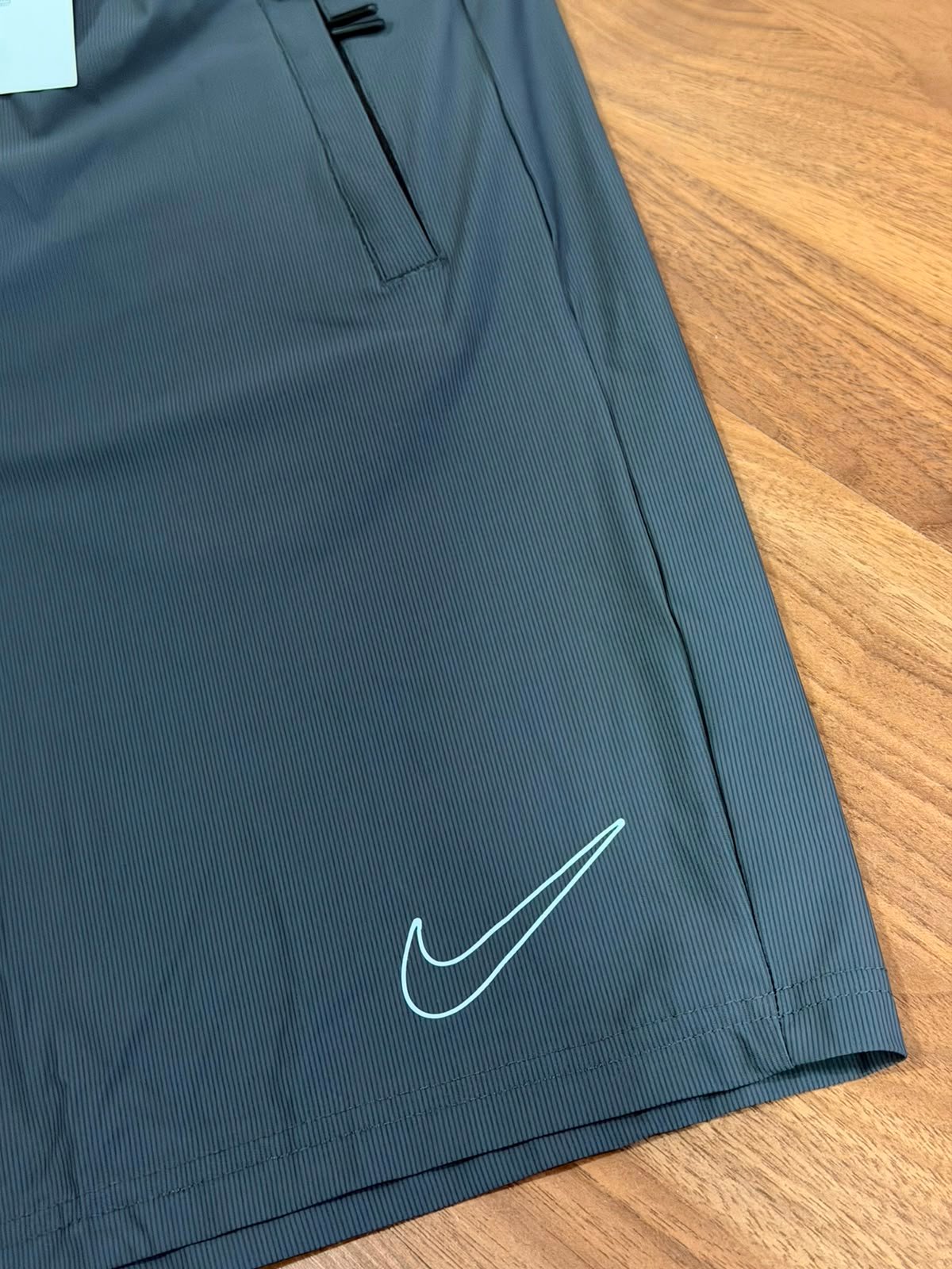 Bermuda Poliamida Nike Cinza