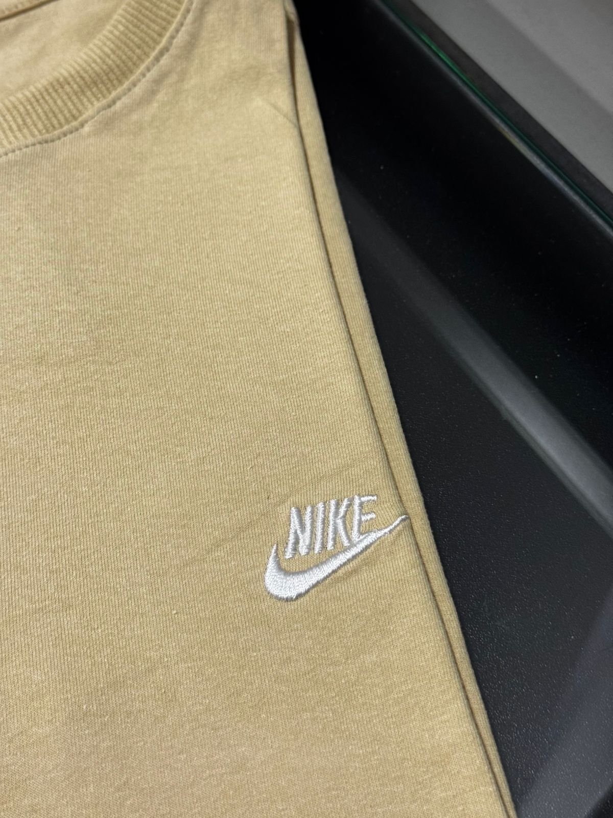 Linha strech americana Nike Bege