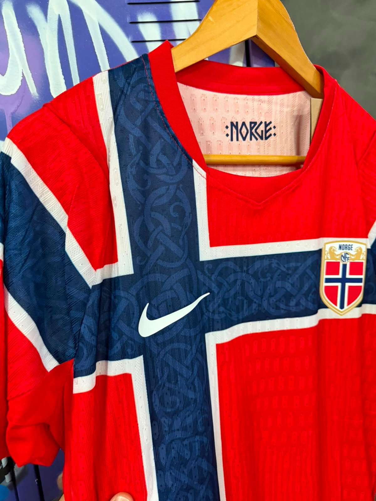Modelo Jogador Noruega Nike I 2026/27 Nike Vermelha