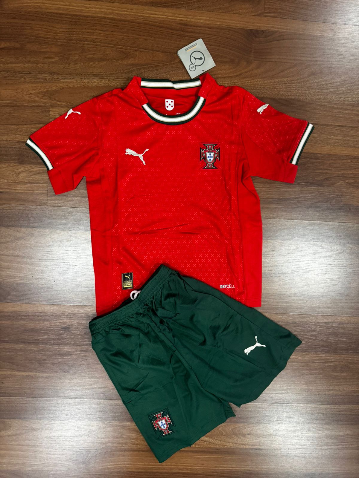 Conjunto Infantil Portugal 2025 Puma Vermelha