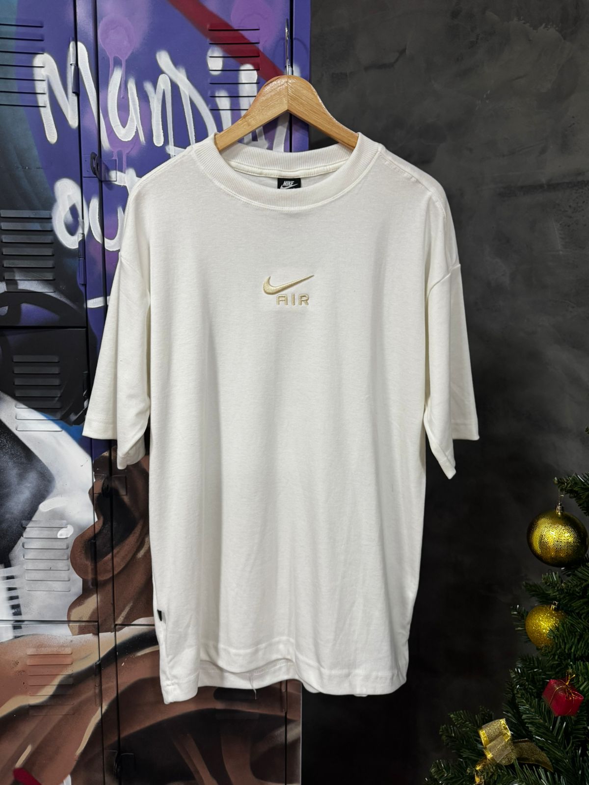 Camiseta Overzise Nike Off white