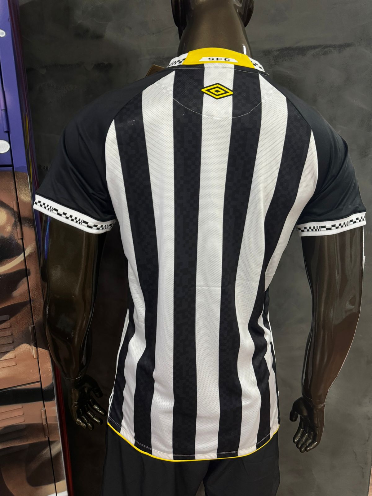 Modelo Jogador Santos II 2025/26 Umbro Preto