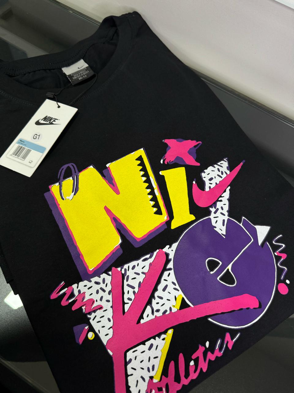 Camiseta plus size Nike Preto