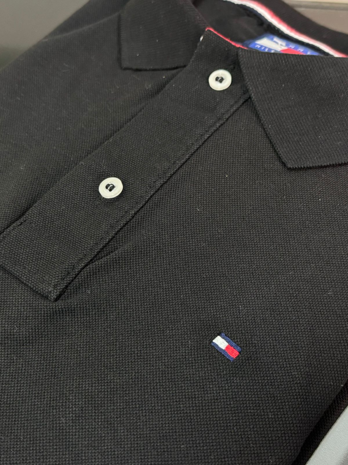 Gola Polo Tommy Preto