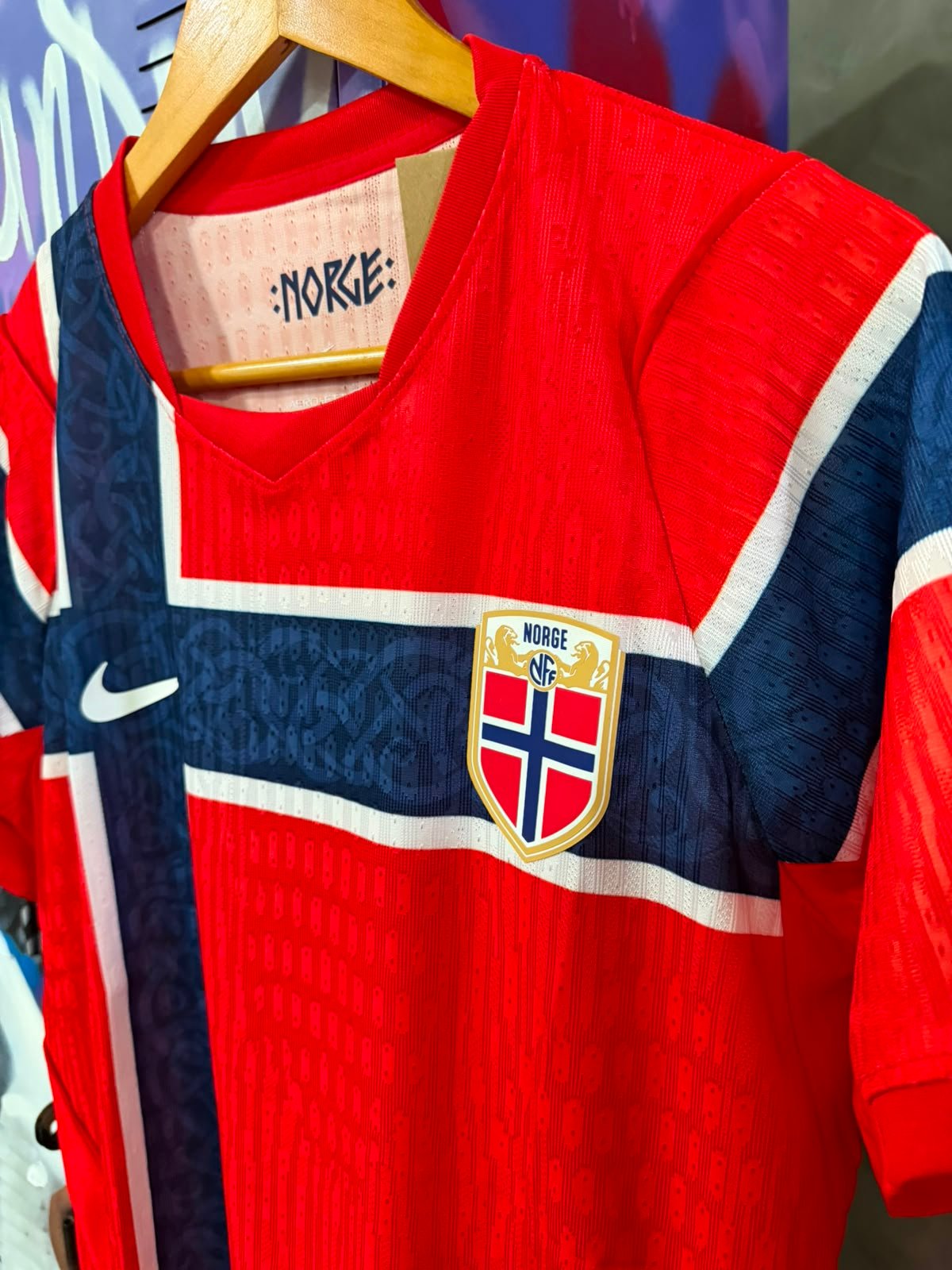 Modelo Jogador Noruega Nike I 2026/27 Nike Vermelha