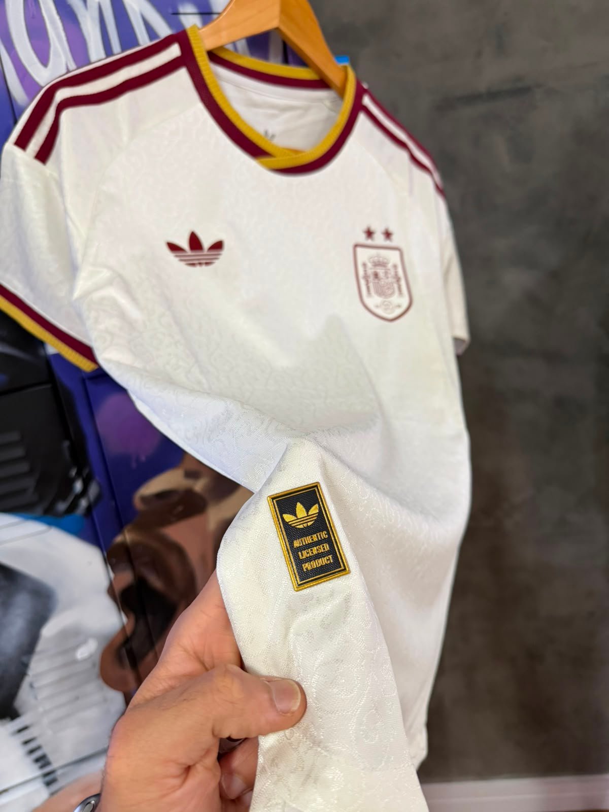 Modelo Jogador Seleção Espanha II 2026 Adidas Branco