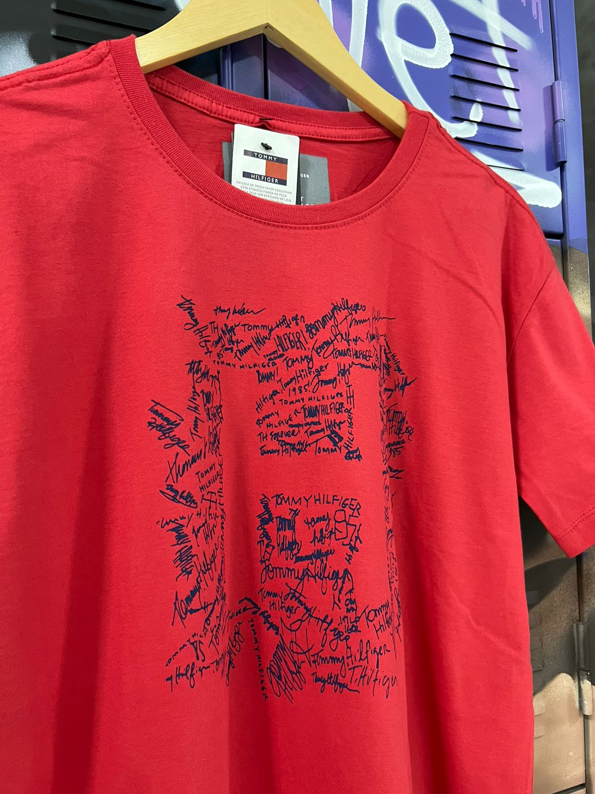 Camiseta Tommy Vermelha