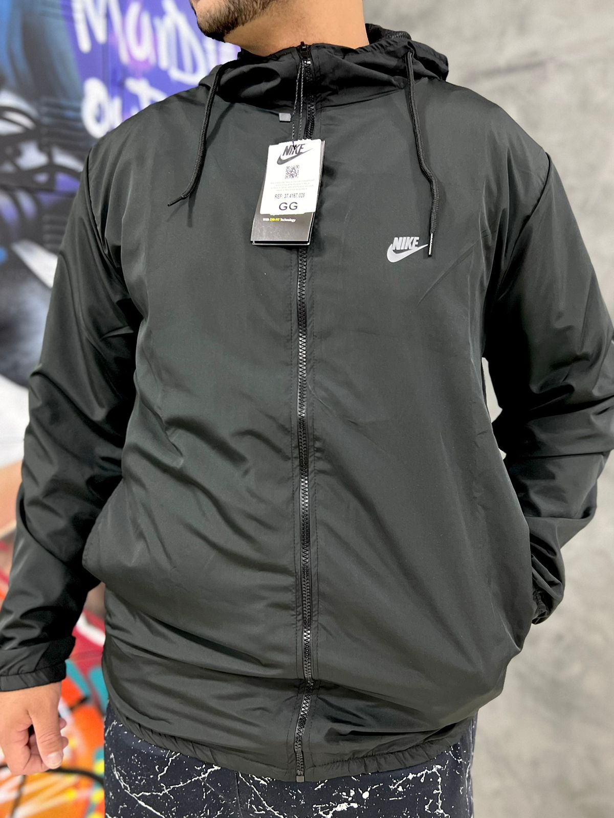 Corta Vento Plus Size Nike Preto