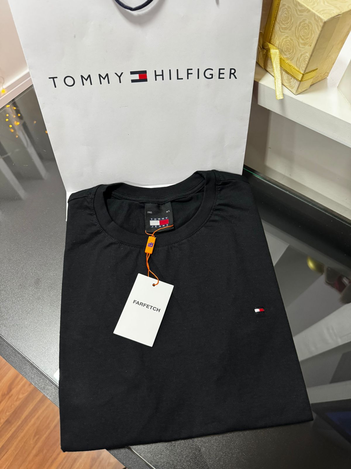 Camiseta Seda Pima Tommy Preto