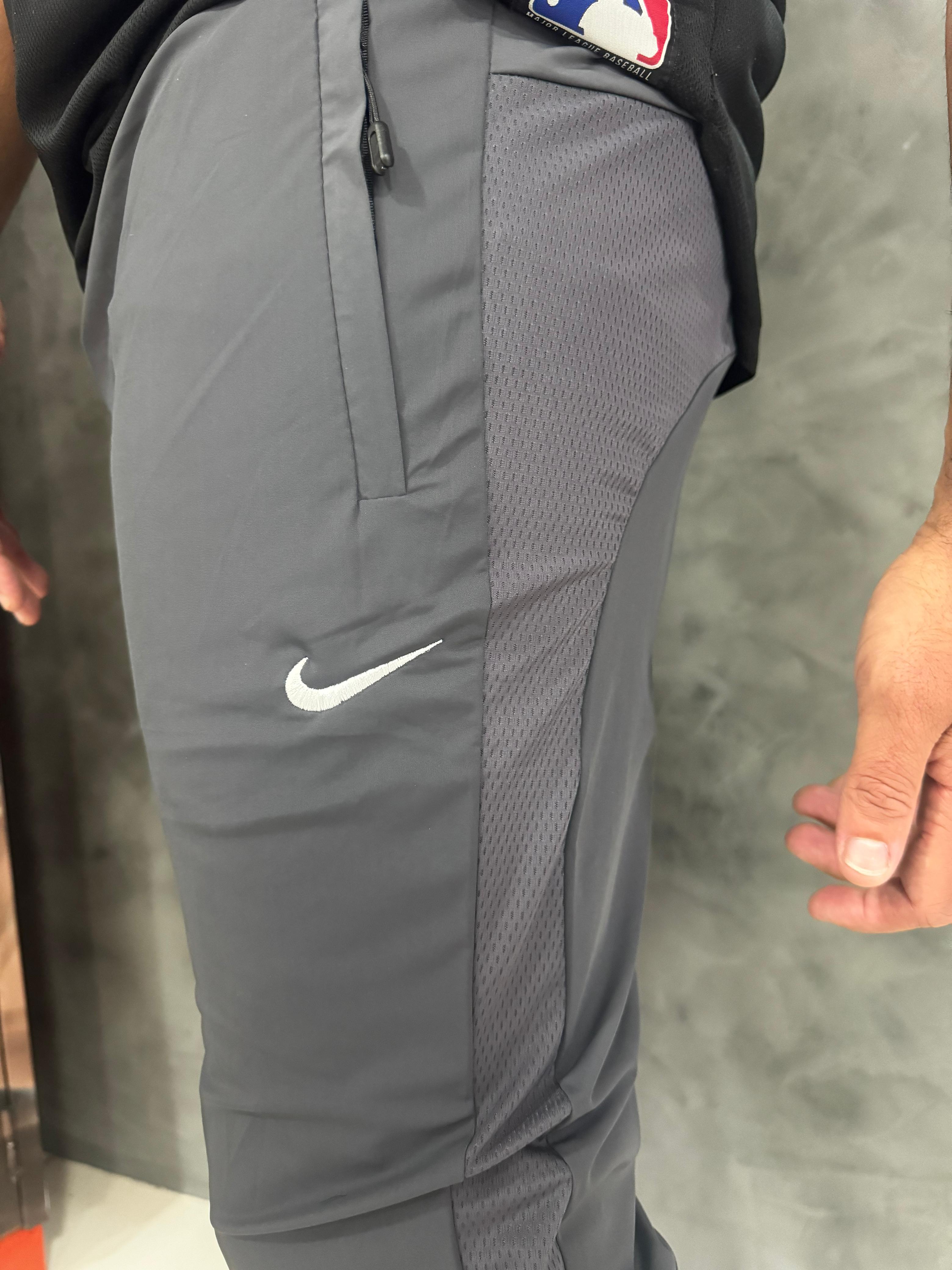 Calça Poliamida Nike Cinza