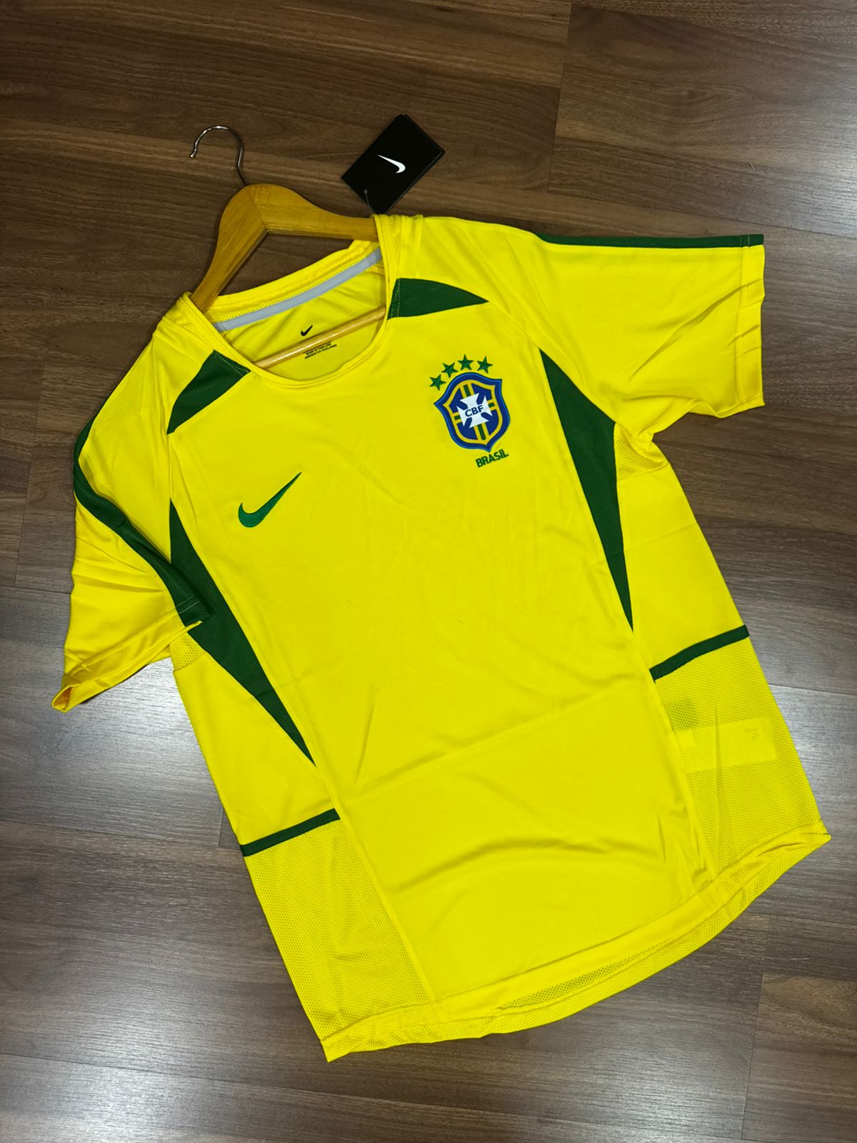 Camisa Retrô Seleção do Brasil 2002 Nike Amarelo