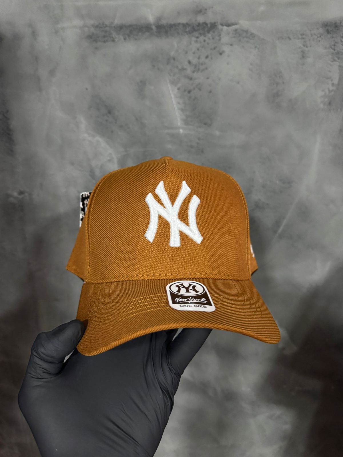 Boné Premium New York Marrom