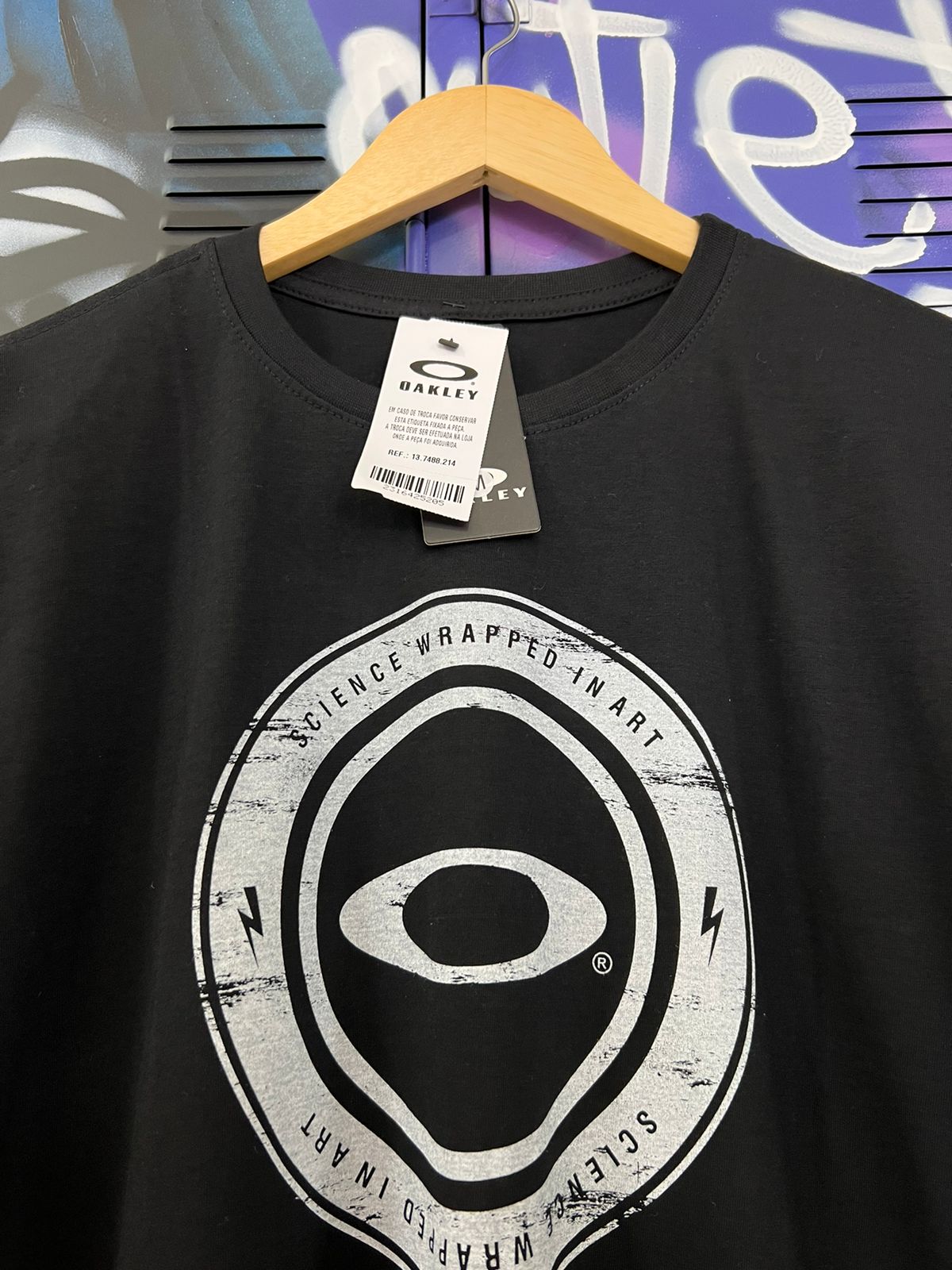 Camiseta Oakley Preto